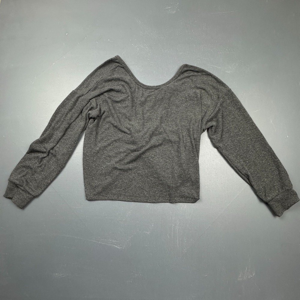 Sundry Women Size 2 Gray Twist Front Cropped Long Sleeve Lightweight Top Knit